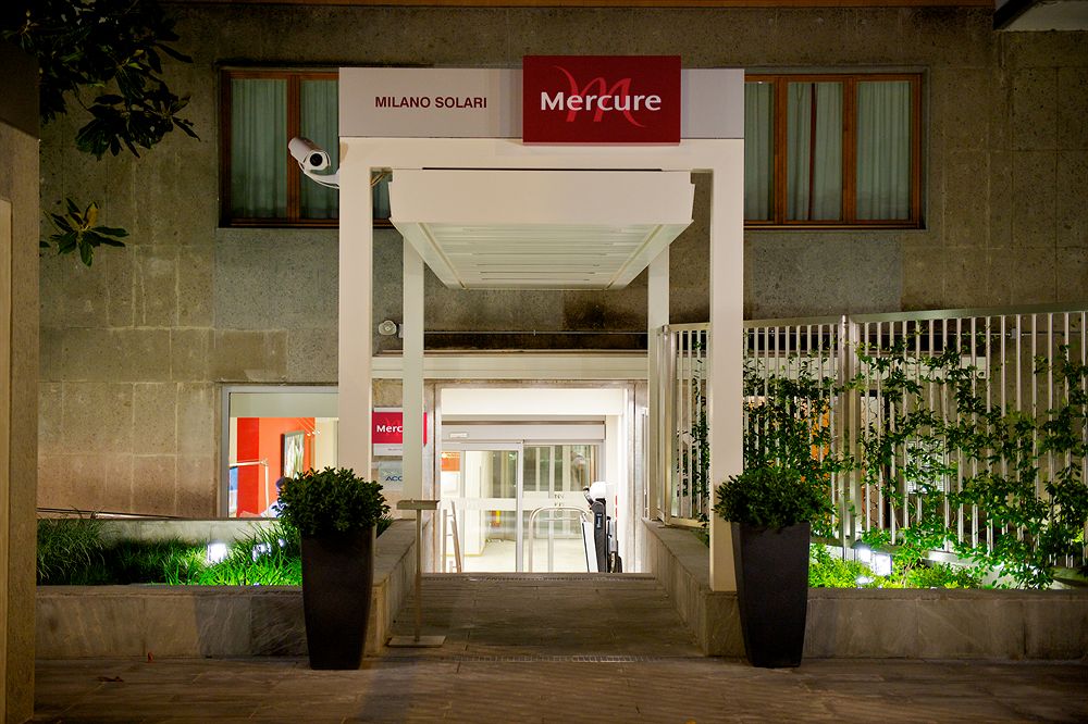 Hotel Mercure Milano Solari ナヴィッリ Italy thumbnail